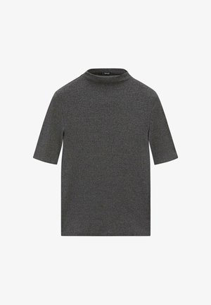 Mørkegrå strikket sweater med korte ærmer, høj krave og ribstrikket tekstur, lagt fladt på en hvid baggrund.