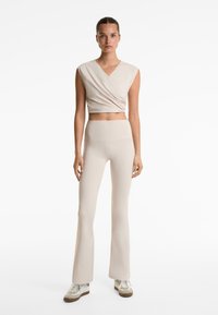 OYSHO Top - sand