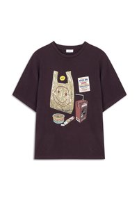 T-shirt z krótkim rękawem w ciemnofioletowym kolorze z grafiką uśmiechniętej torby na zakupy, z ilustracjami tuńczyka, soku oraz szczegółami koncertu.