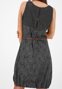 alife & kickin Farkkumekko - black
