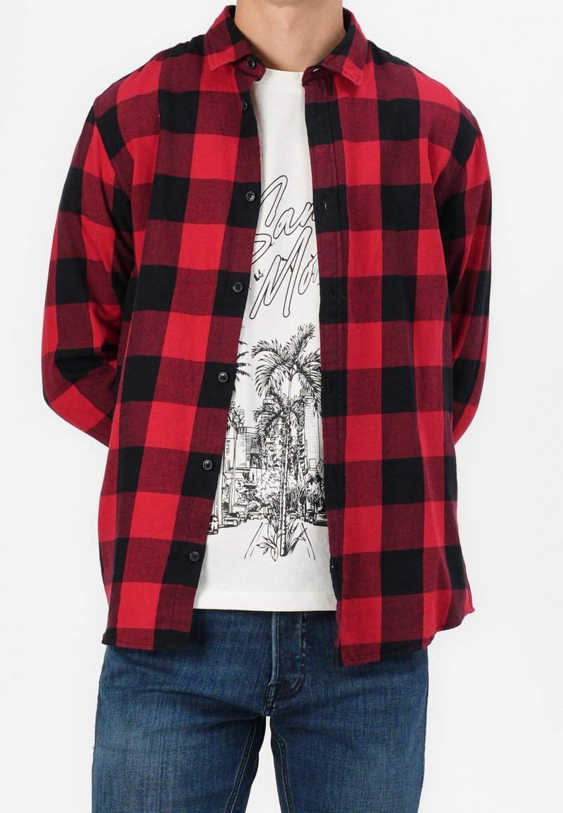 camisa negra camisa cuadros colores