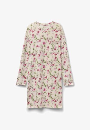 Crèmewitte jurk met lange mouwen, roze en groene bloemenprint en een klein borstzakje op een witte achtergrond.