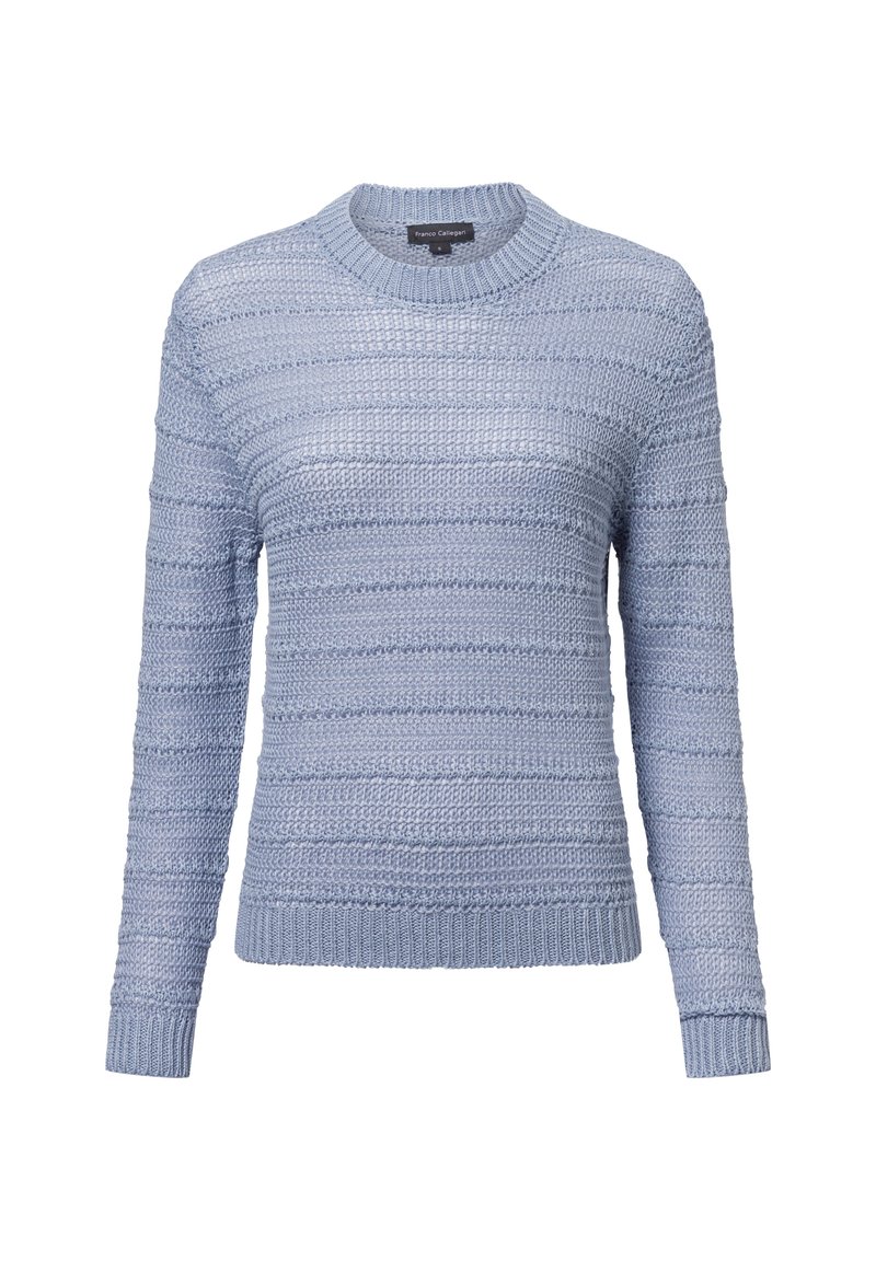 Hellblau gestrickter Pullover mit rundem Halsausschnitt, strukturiertem Streifenmuster und gerippten Bündchen und Saum. Lange Ärmel, weiches Material.