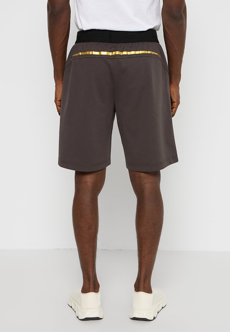 Kurze Sporthose