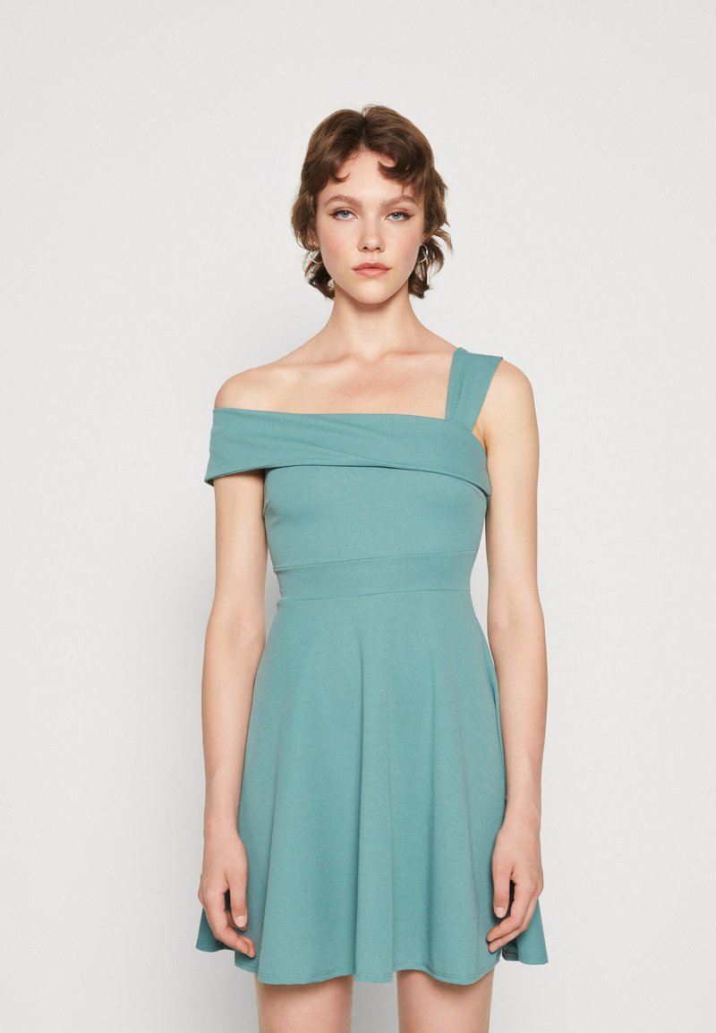 WAL G. NOELLE OFF THE SHOULDER SKATER Jersey dress sage green/light