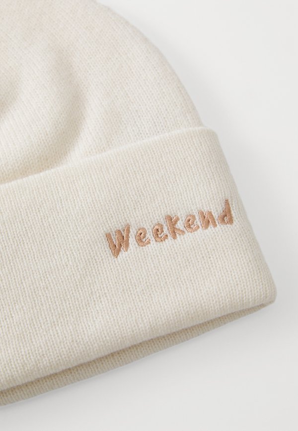 CAIMANO - Beanie - ivory2