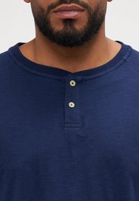 Pier One Langarmshirt - dark blue