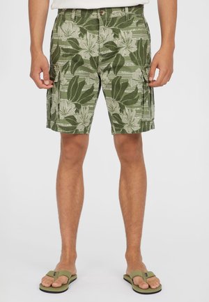 Grüne Cargo-Shorts mit einem botanischen Blattmuster und Streifen, aus leichtem Stoff, und mit mehreren Taschen zur Aufbewahrung.