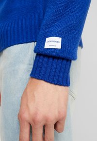 Jack & Jones Stickad tröja - blue