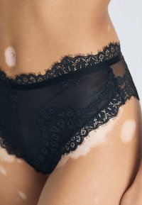 Hunkemöller DAISY BRAZILIAN - Īsās apakšbikses - black