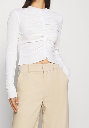 Langærmet T-shirt - white