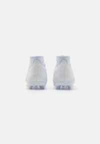 adidas Performance PREDATOR LEAGUE LACELESS FG - Botines de fútbol para terreno firme - footwear white/gold metallic