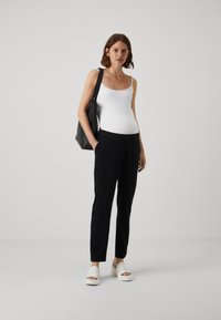 Vero Moda Maternity VMMEASY LOOSE PANTS  - Hlače - black