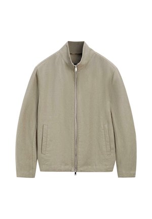 Giacca beige con zip, colletto alla coreana, maniche lunghe e due tasche verticali laterali, distesa su sfondo bianco.