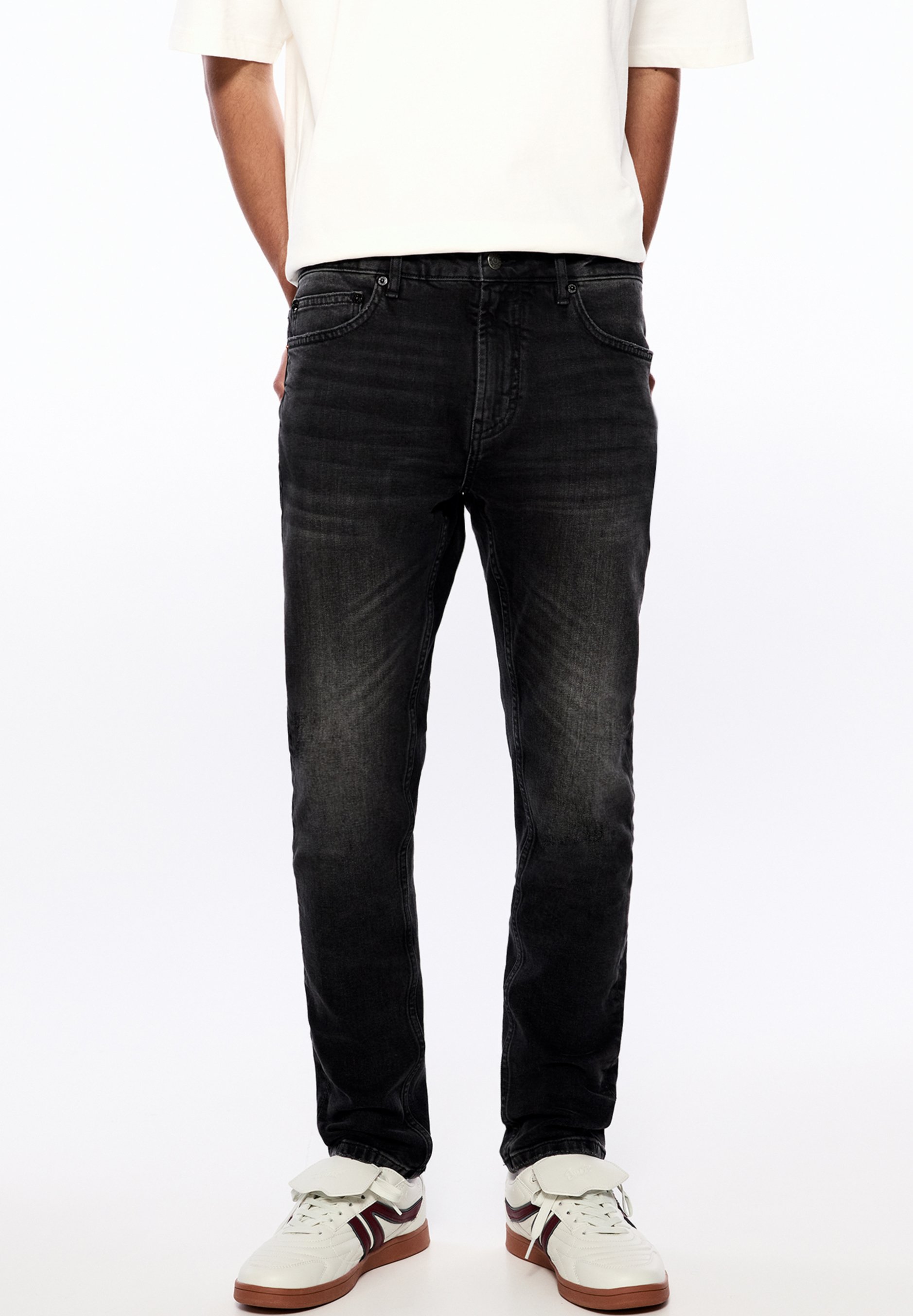 Tazzio Regular Jeans 'A106' in Grijs | ABOUT YOU
