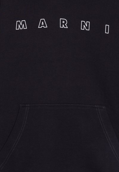 Felpa nera con cappuccio caratterizzata da un logo bianco "MARNI", tasca a marsupio anteriore e cuciture a contrasto. Realizzata in tessuto morbido con una texture liscia.