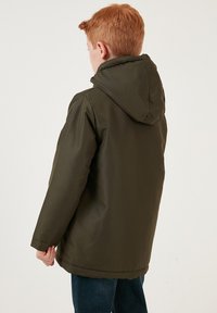 LELA REGULAR FIT - Zimski kaput - khaki