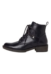 Botines de cuero negro con punta redonda, diseño de cordones y un pequeño tacón bloque. Presentan detalles metálicos y una superficie texturizada.