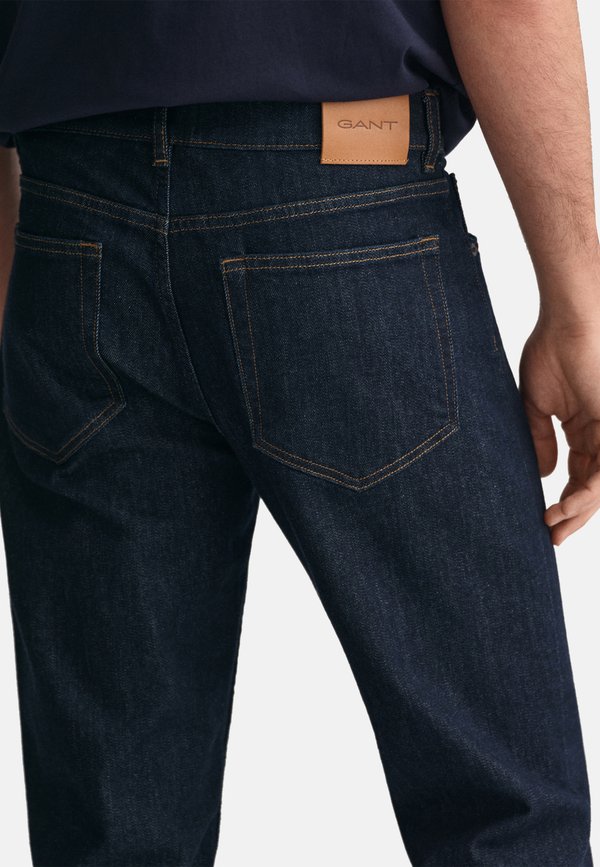 REGULAR - Straight leg jeans3