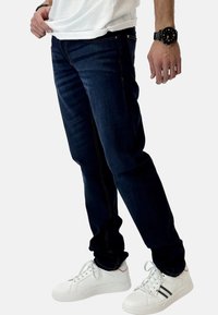 INDICODE JEANS Vaqueros rectos - schwarz