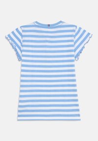Tommy Hilfiger ESSENTIAL STRIPE RUFFLE - Camiseta estampada - cloudy blue