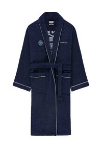 Marineblauwe badjas van badstof met witte bies, sjaalkraag, voorkeurszakken en een strik ceintuur. Beschikt over een geborduurd logo op de borst.