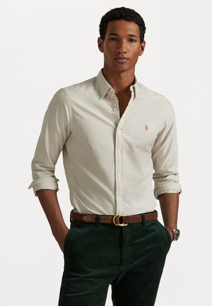 SLIM FIT OXFORD SHIRT - Button down-skjorte - coastal beige