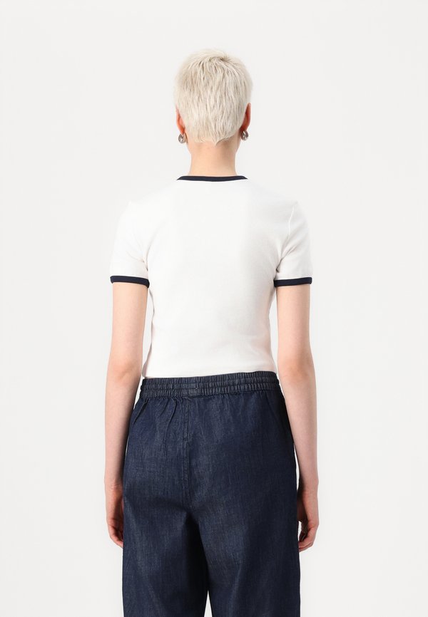 ONLVIKKA O NECK SHORT - Print T-shirt2