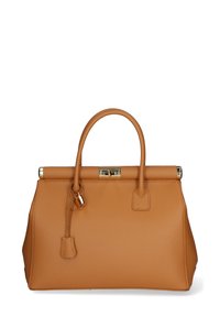 Borsa in pelle beige con forma strutturata, doppio manico superiore e chiusura in tonalità oro. Superficie texturizzata con piccoli dettagli decorativi.