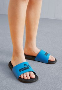 Puma COOL CAT 2.0 JR UNISEX - Badesandaler - future blue/black