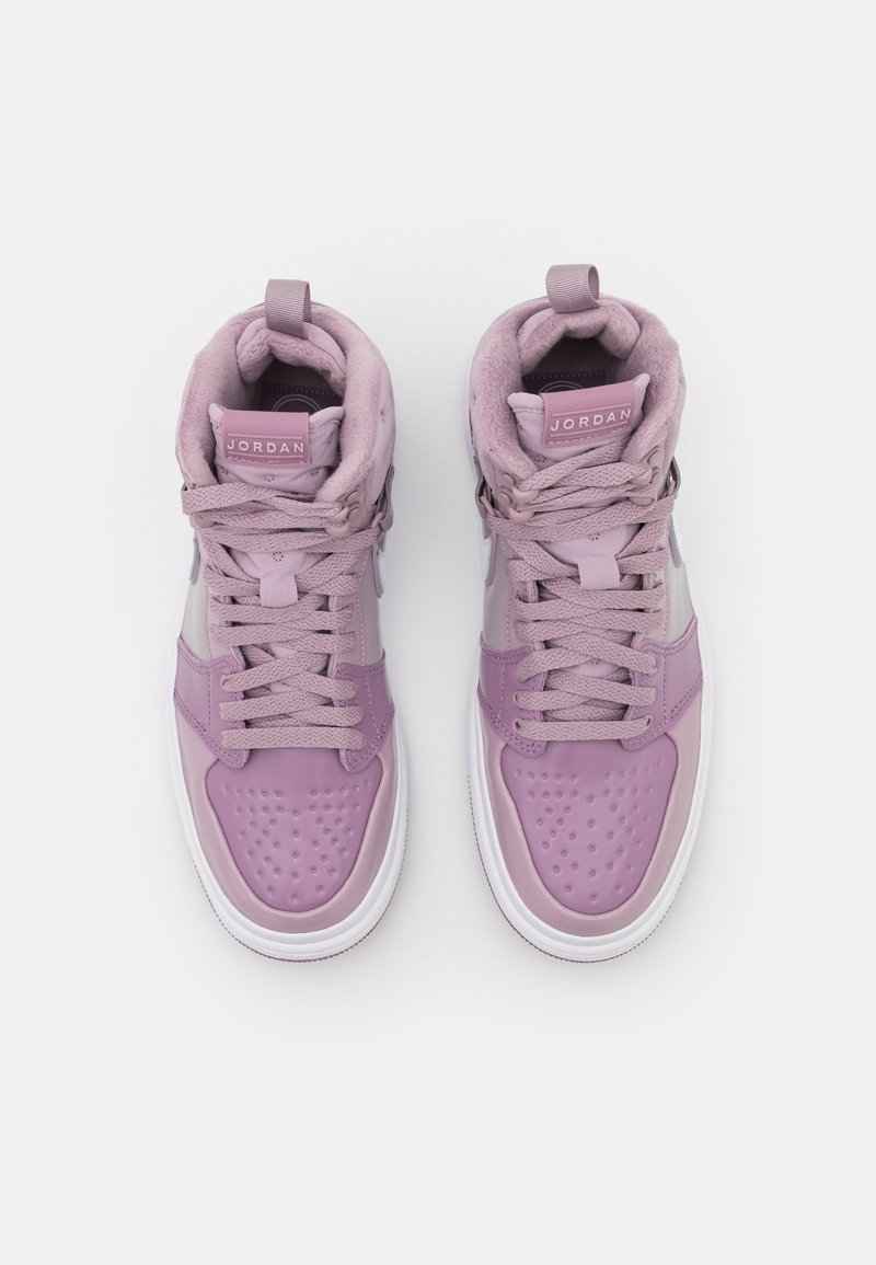 Damen Sneaker low | Jordan AIR JORDAN 1 ACCLIMATE Sneaker high plum fog/white/amethyst wave/amethyst ash/lila - HT25538 Damen Sneaker low | Jordan AIR JORDAN 1 ACCLIMATE Sneaker high plum fog/white/amethyst wave/amethyst ash/lila - HT25538