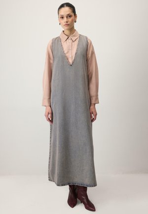 Maksi suknelė - brown