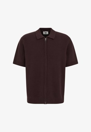 Tamsiai ruda trumpomis rankovėmis tekstūruota megztinio striukė su užtrauktuku, apykakle bei ribotais rankogaliais ir apačia.