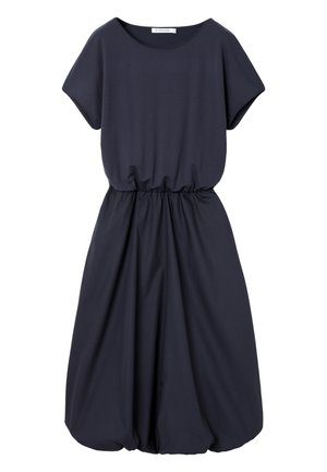 Marineblå kortærmet kjole med rund halsudskæring, elastisk taljesyning og en bobleformet nederdel.