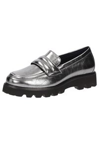 Metallisch silberne Loafers mit strukturiertem Finish, ausgestattet mit einem erhöhten Vorderband und einer klobigen schwarzen Gummisohle mit Rillen für besseren Halt.