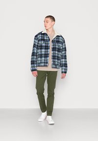 Levi's® VINTAGE - Základné tričko - moon rock fp garment dye
