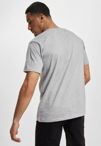WOOD WOOD WWACE BADGE - Camiseta básica - grey melange
