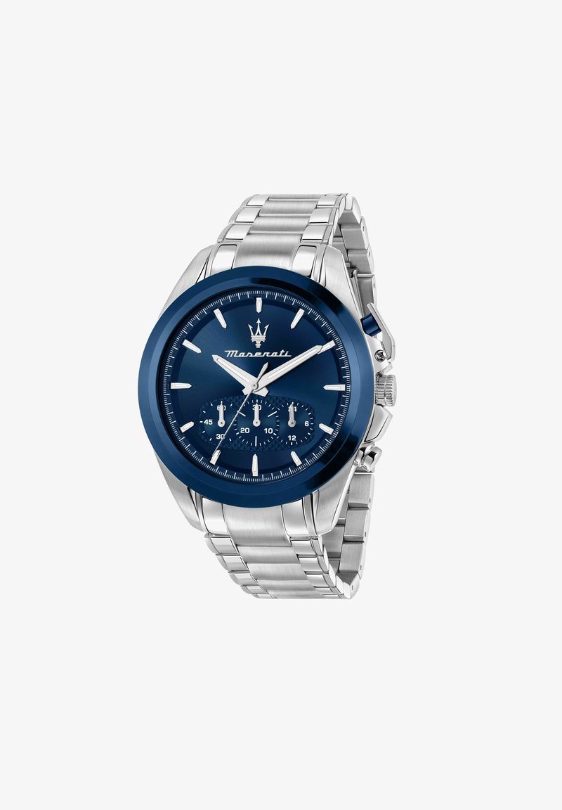 Montre-bracelet en acier inoxydable argenté avec lunette bleue, cadran bleu, trois sous-cadrans et logo Maserati sous 12 heures.