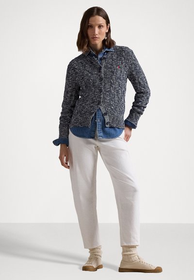 Polo Ralph Lauren CABLE-RAGG-KNIT COTTON CREWNECK CARDIGAN - Kardigan - refined navy/cream