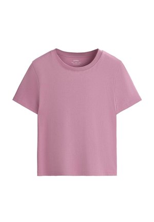 Krótki rękaw, gładki bawełniany t-shirt w kolorze mauve z okrągłym dekoltem i luźnym krojem, przedstawiony na białym tle.