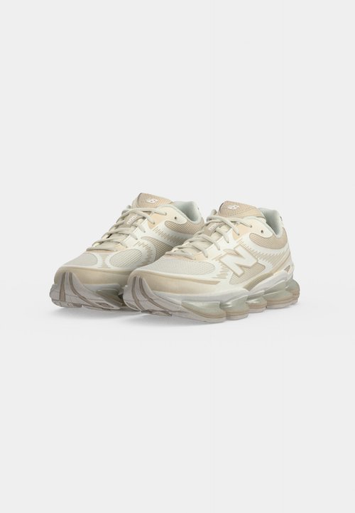 New Balance U2000 UNISEX - Trainers - white/off white — photo 3