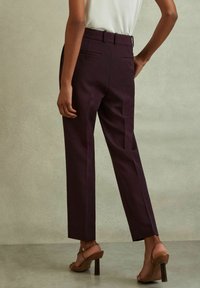 Reiss PETITE FIT - GABI - Chino kalhoty - berry