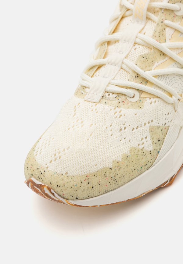 TEKTREL - Road running shoes - sea salt2