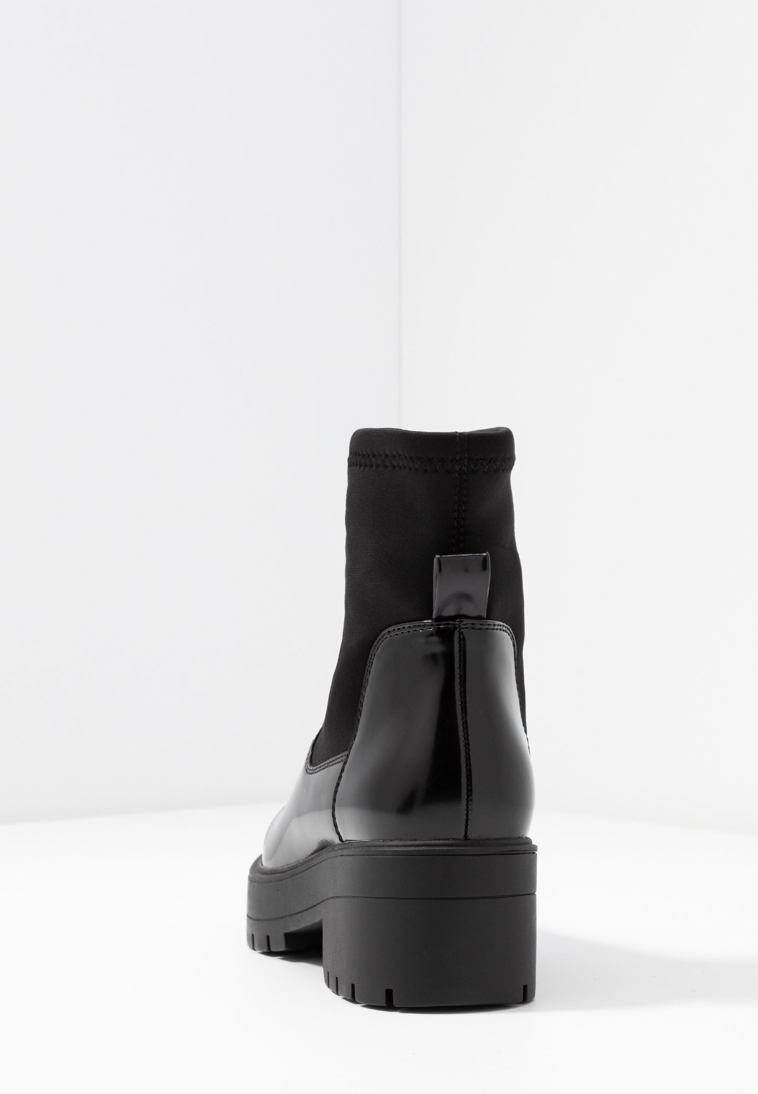 platform ankle boots canada