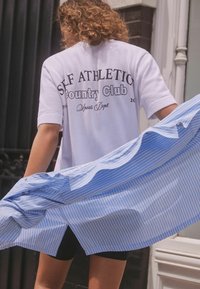 Self. REGULAR FIT  - T-shirts print - white
