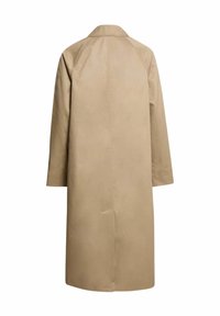 Beige lange jas met een kraag, raglanmouwen en een rechte snit. Glad textuur en een centrale achternaad met een split aan de zoom.