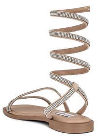 Steve Madden Sandaalit nilkkaremmillä - beige