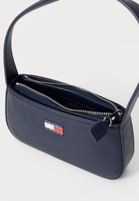 Tommy Jeans MUST SHOULDER BAG - Ručna torba - dark night navy