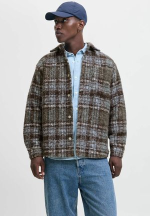 LOOSE FIT - Camicia - nutmeg