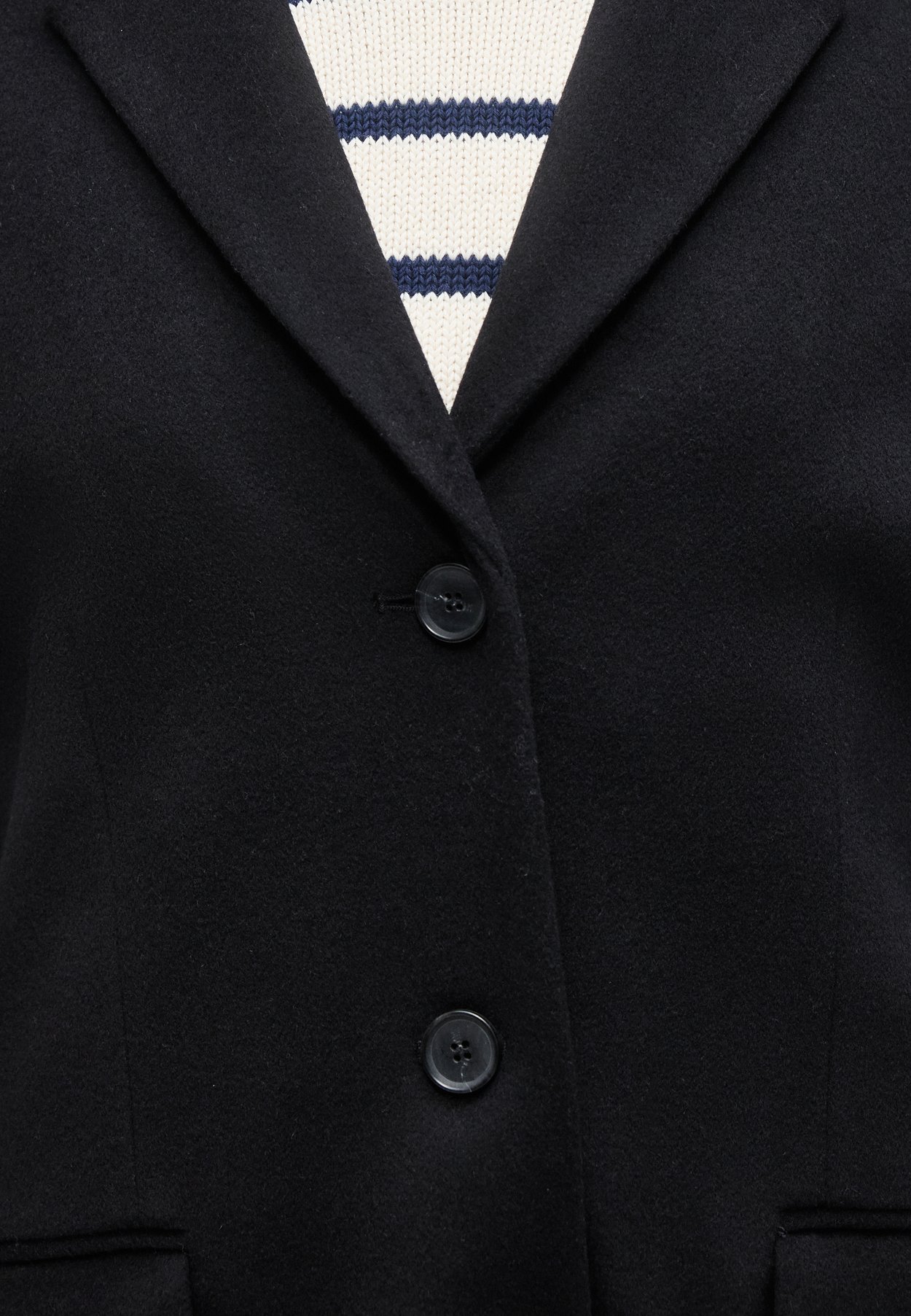CLASSIC TAILORED COAT